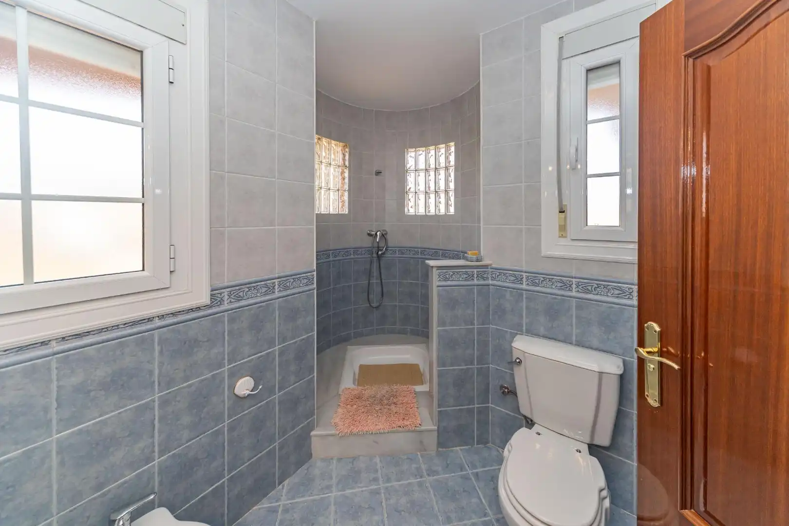 Bathroom of Houses for sale in Aldeire  with Air Conditioner, Heating and Balcony