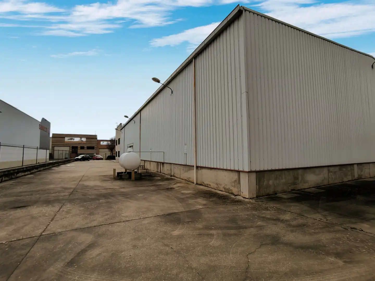 Exterior view of Industrial buildings for sale in Palencia  with Heating and Alarm