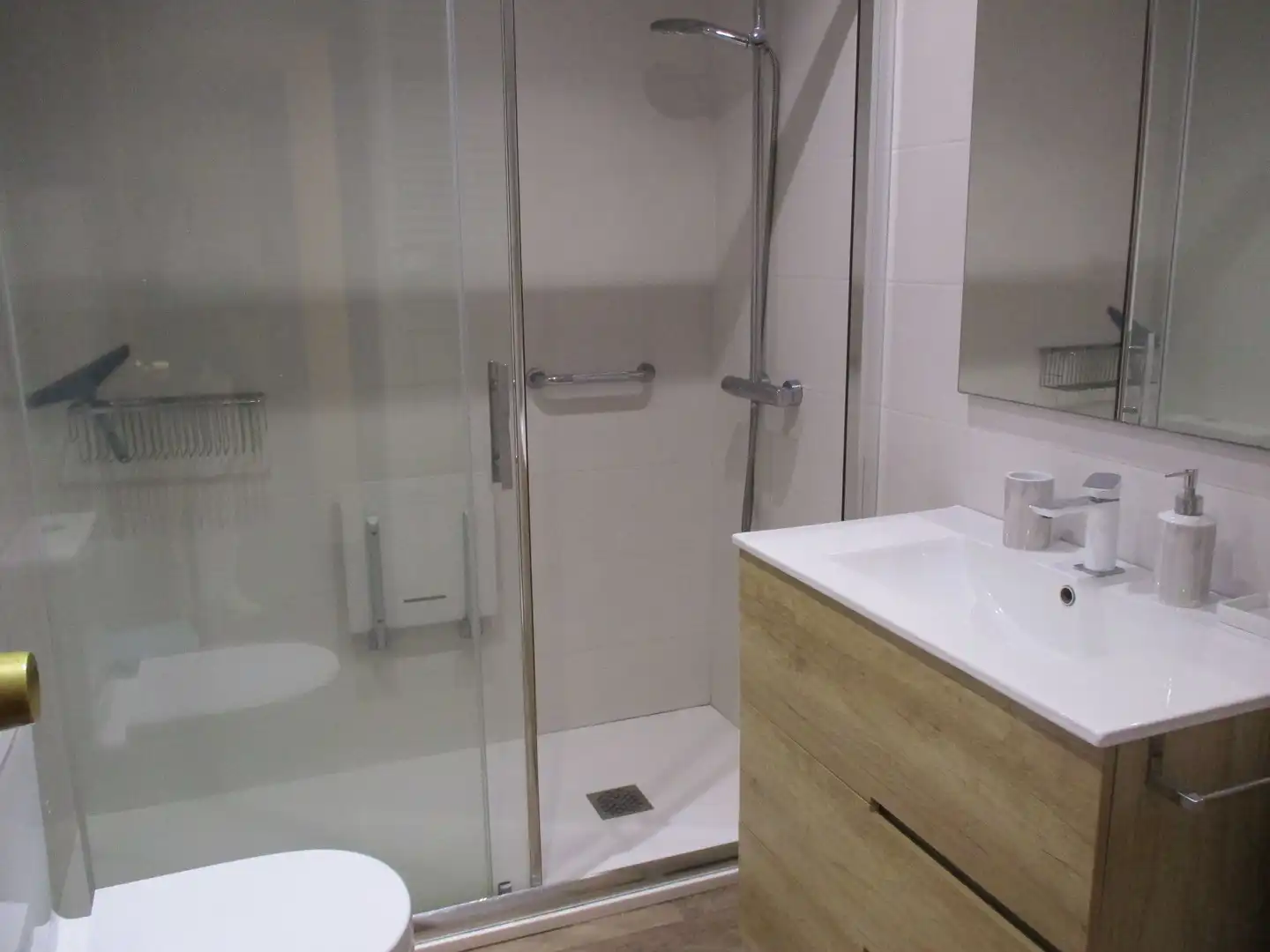 Baño de Piso de alquiler en Donostia - San Sebastián  con Calefacción, Terraza y Amueblado
