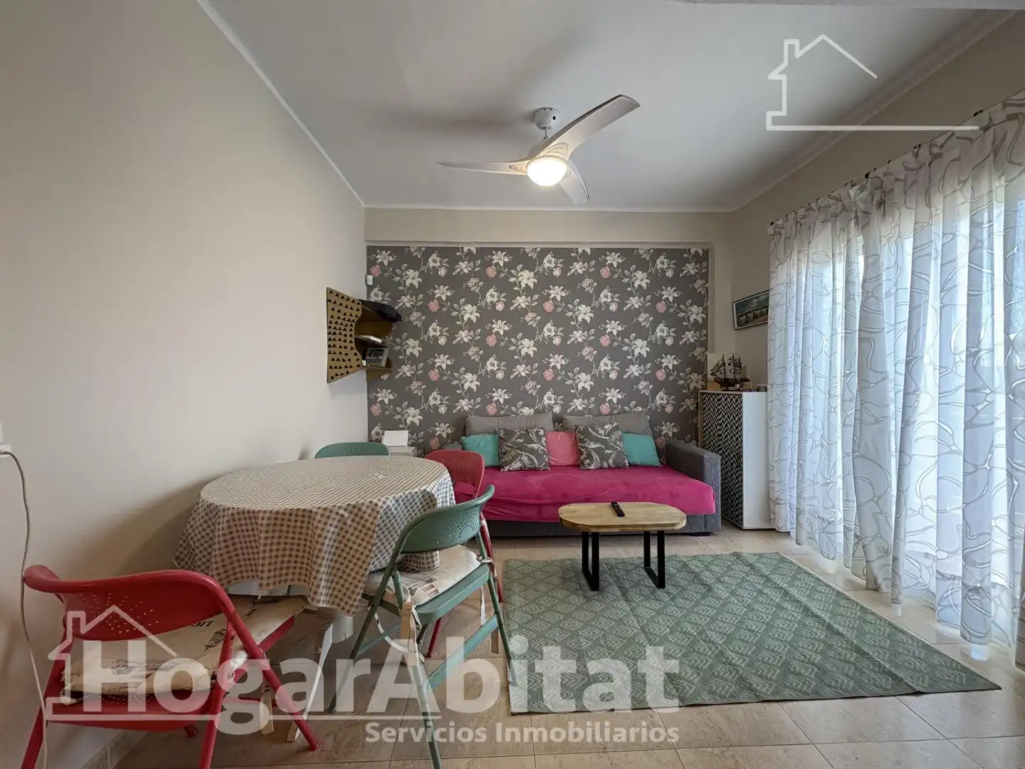 Habitación de Piso en venta en Tavernes de la Valldigna con Terraza y Balcón