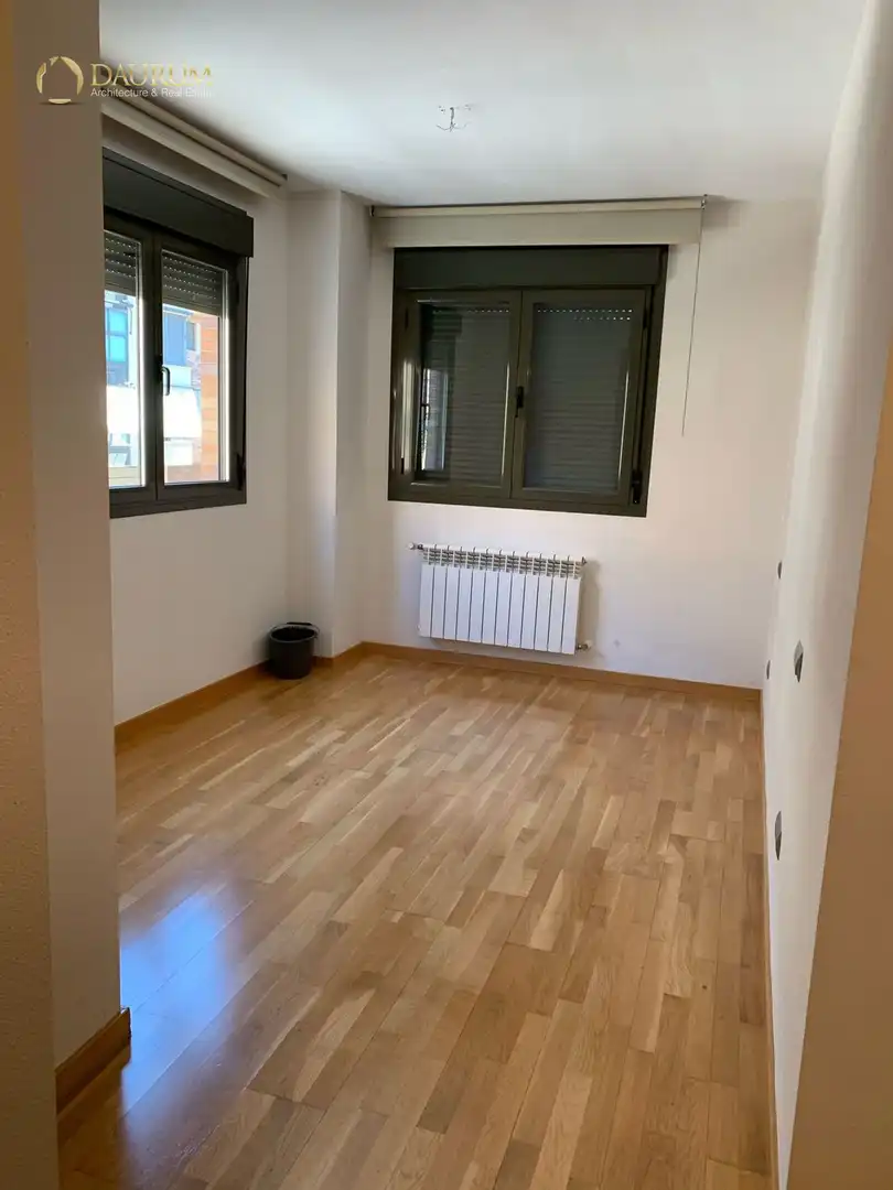 Habitación de Piso en venta en Rivas-Vaciamadrid con Aire acondicionado, Calefacción y Terraza