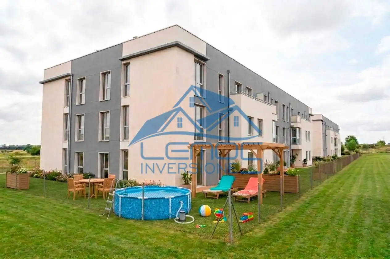 Swimming pool of Ground floor for sale in Chozas de Abajo  with Terrace