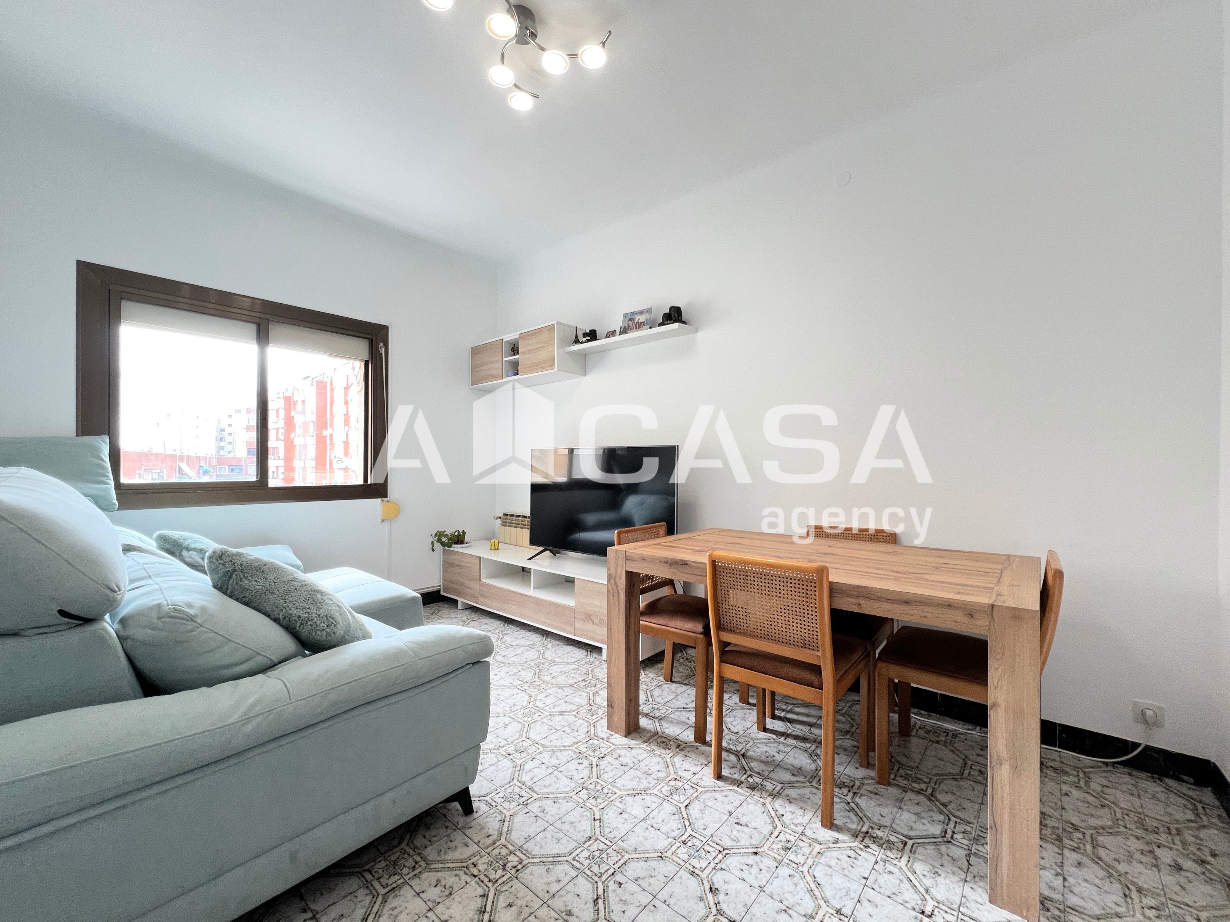 Piso en venta en  Barcelona Capital con Calefacción