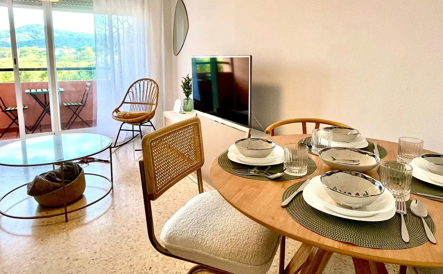 Comedor de Apartamento de alquiler en Algeciras con Piscina comunitaria