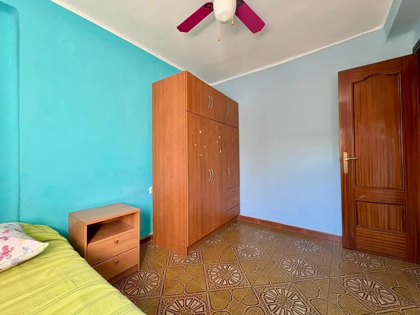 Habitación de Piso en venta en Málaga con Aire acondicionado, Terraza y Amueblado