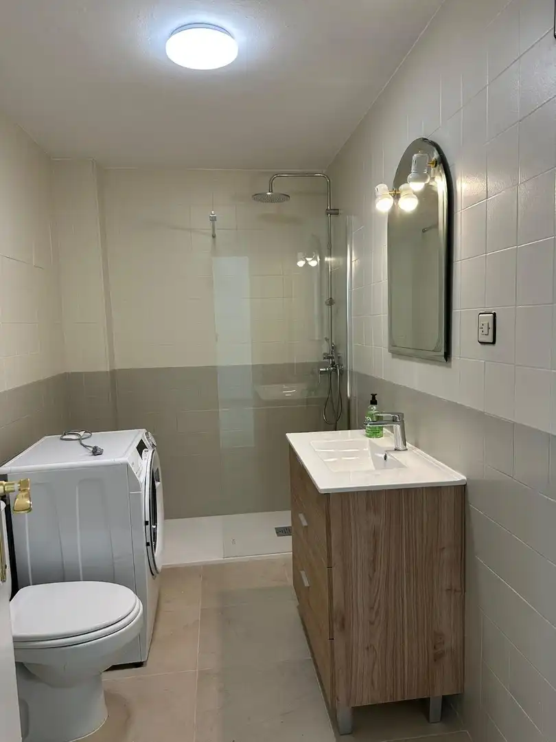 Badezimmer von Wohnung zur Miete in Granada mit Heizung