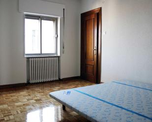 Bedroom of Flat to rent in Salamanca Capital  with Heating, Parquet flooring and Terrace