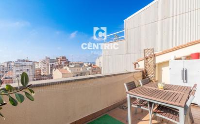 Exterior view of Duplex for sale in Terrassa  with Heating and Terrace