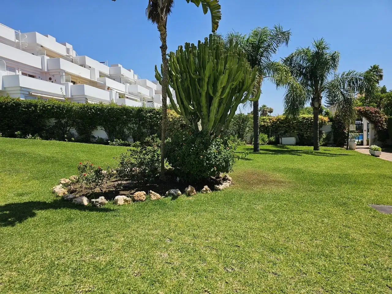 Jardí de Apartament en venda en Estepona amb Aire condicionat, Terrassa i Piscina