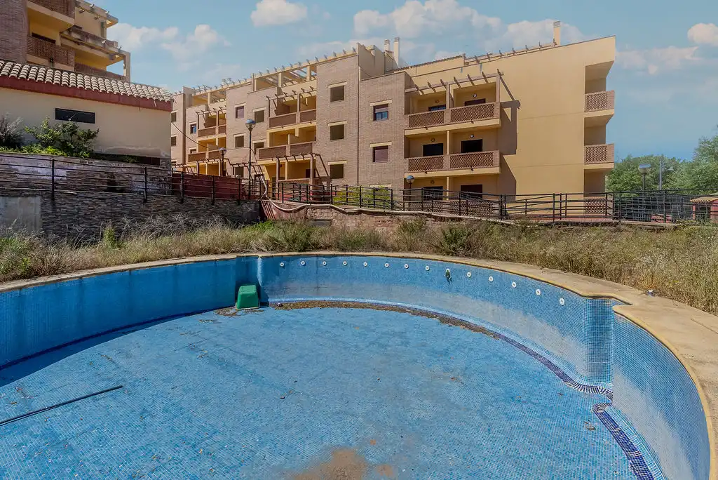 Piscina de Edifici en venda en Atarfe