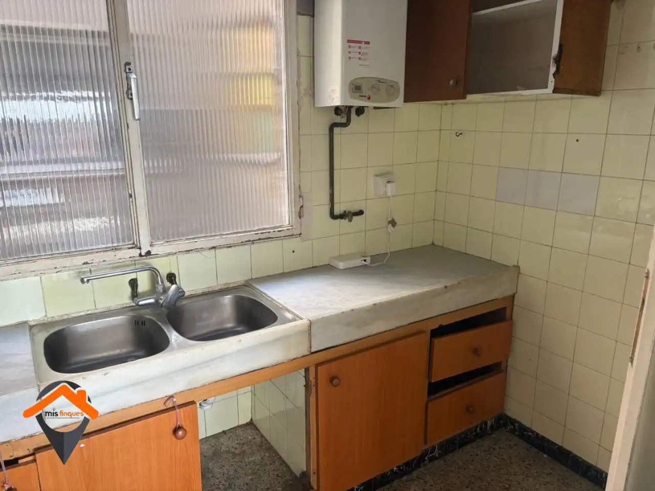 Cocina de Piso en venta en Sabadell con Balcón