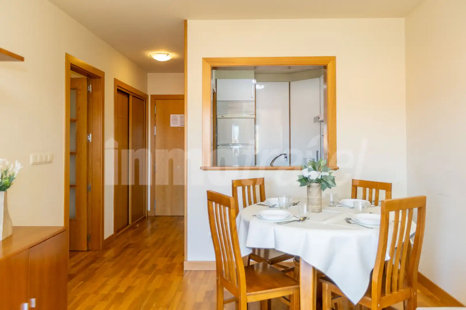 Menjador de Apartament en venda en Sanxenxo amb Calefacció, Parquet i Terrassa