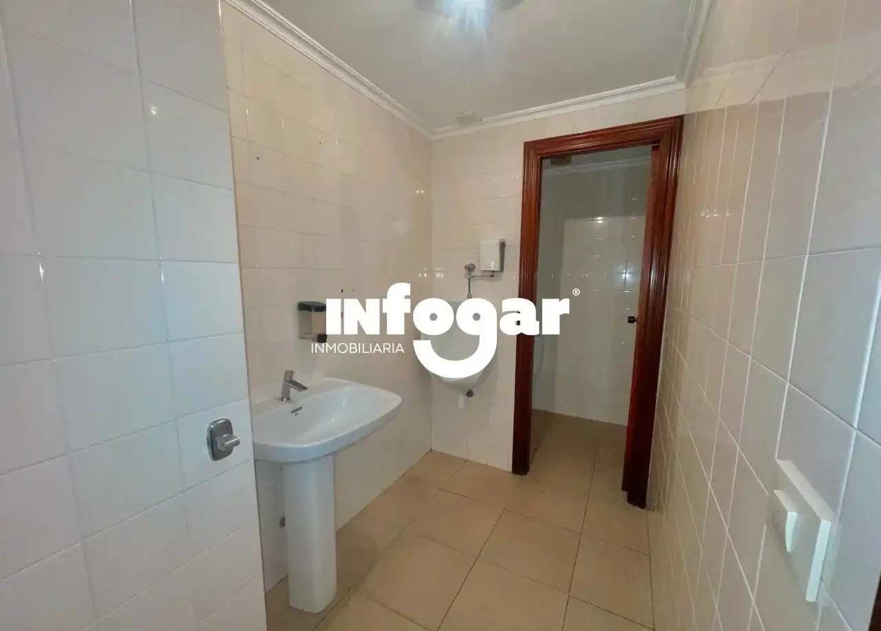 Local comercial de lloguer a A Guarda, imagen 15