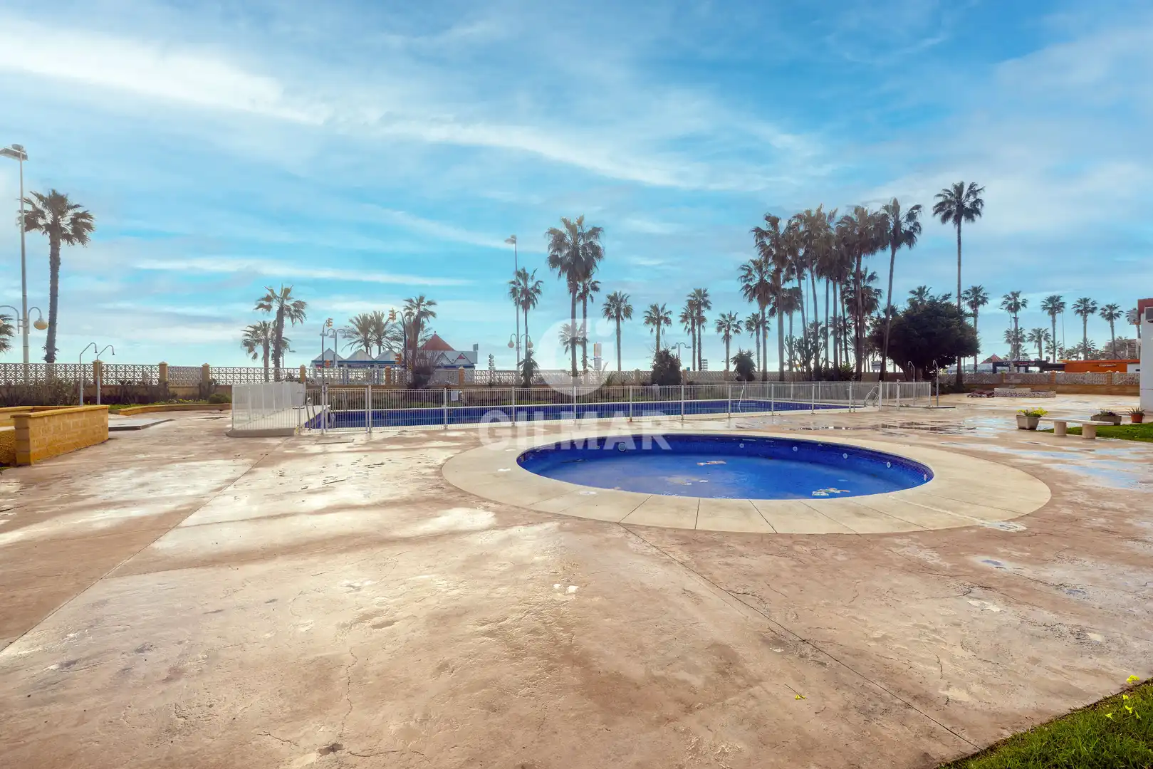 Piscina de Estudi en venda en Benalmádena amb Calefacció, Jardí privat i Piscina