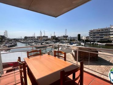 Appartamento con piscina in vendita a Port Canigó 15