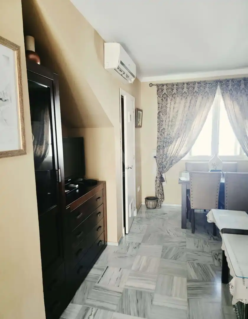 Schlafzimmer von Dachboden zum Verkauf in Bornos mit Klimaanlage und Heizung