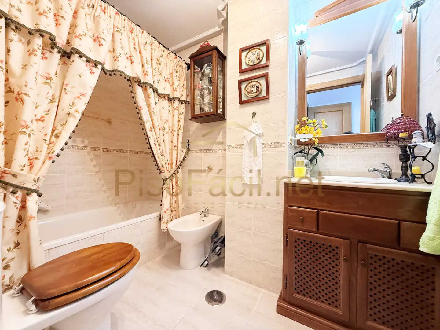 Baño de Piso en venta en Parla con Aire acondicionado, Calefacción y Parquet
