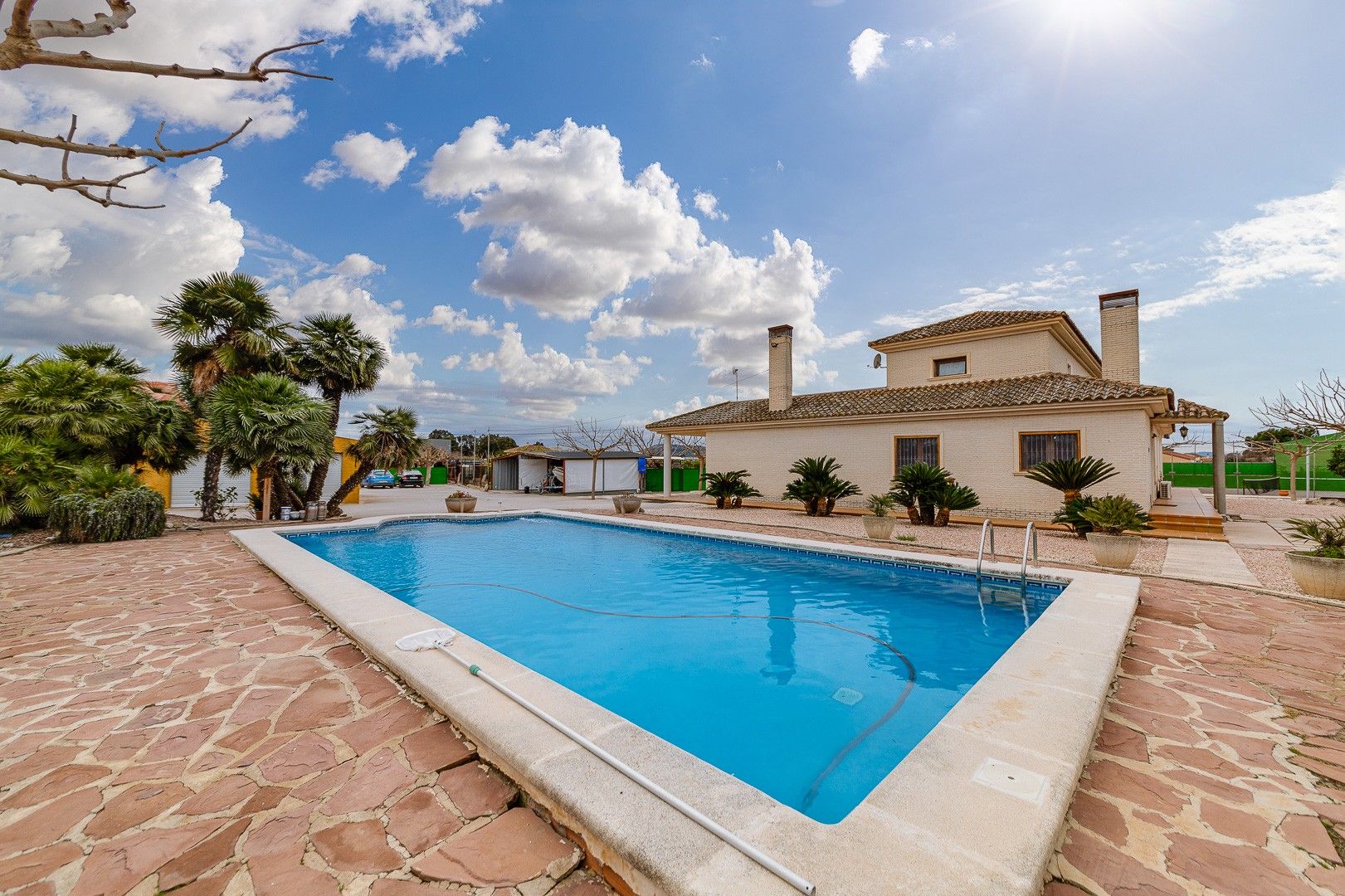 Schwimmbecken von Country house zum verkauf in Almoradí mit Klimaanlage, Heizung und Privatgarten