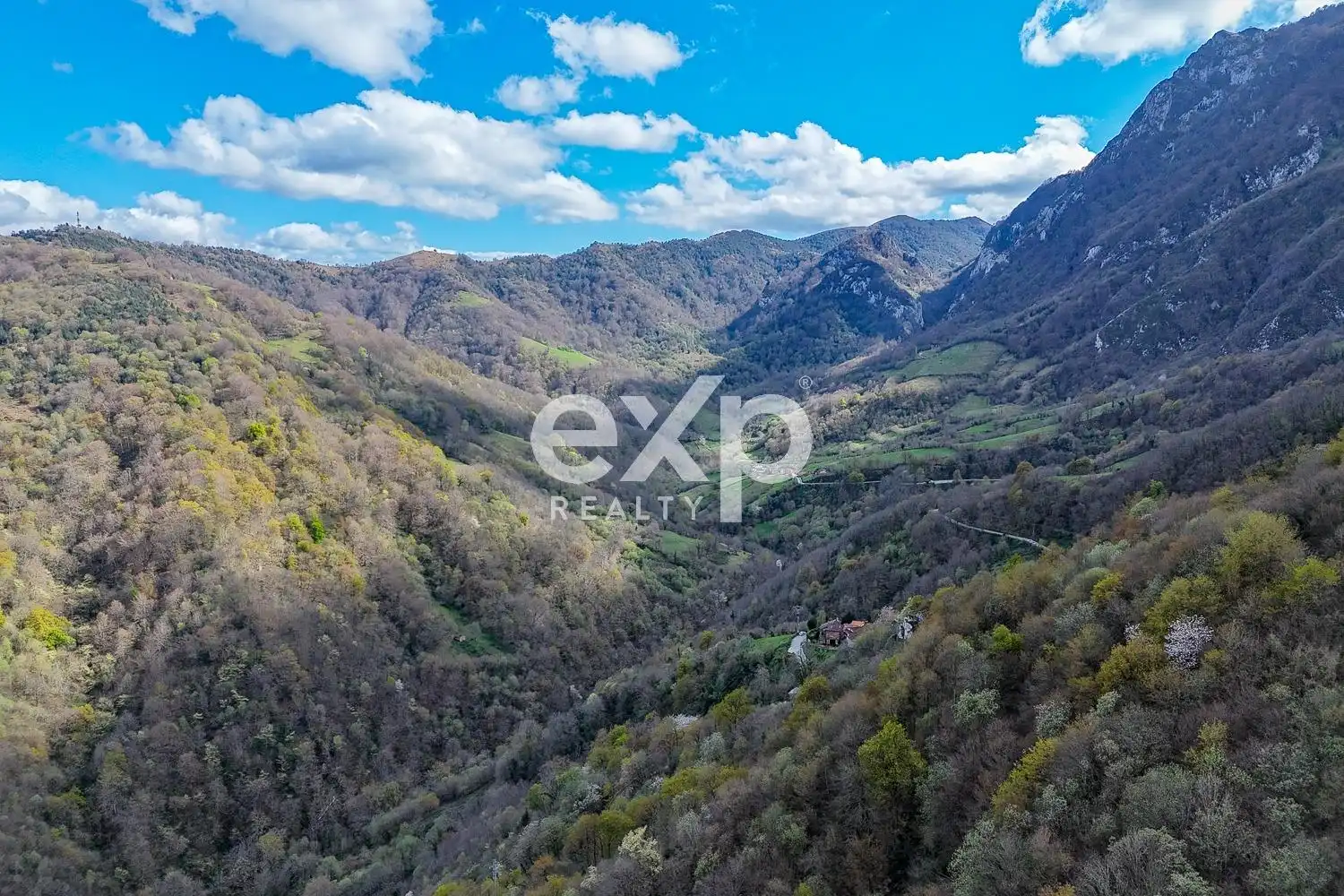 Finca rústica en venta en Riosa con Calefacción, Jardín privado y Parquet