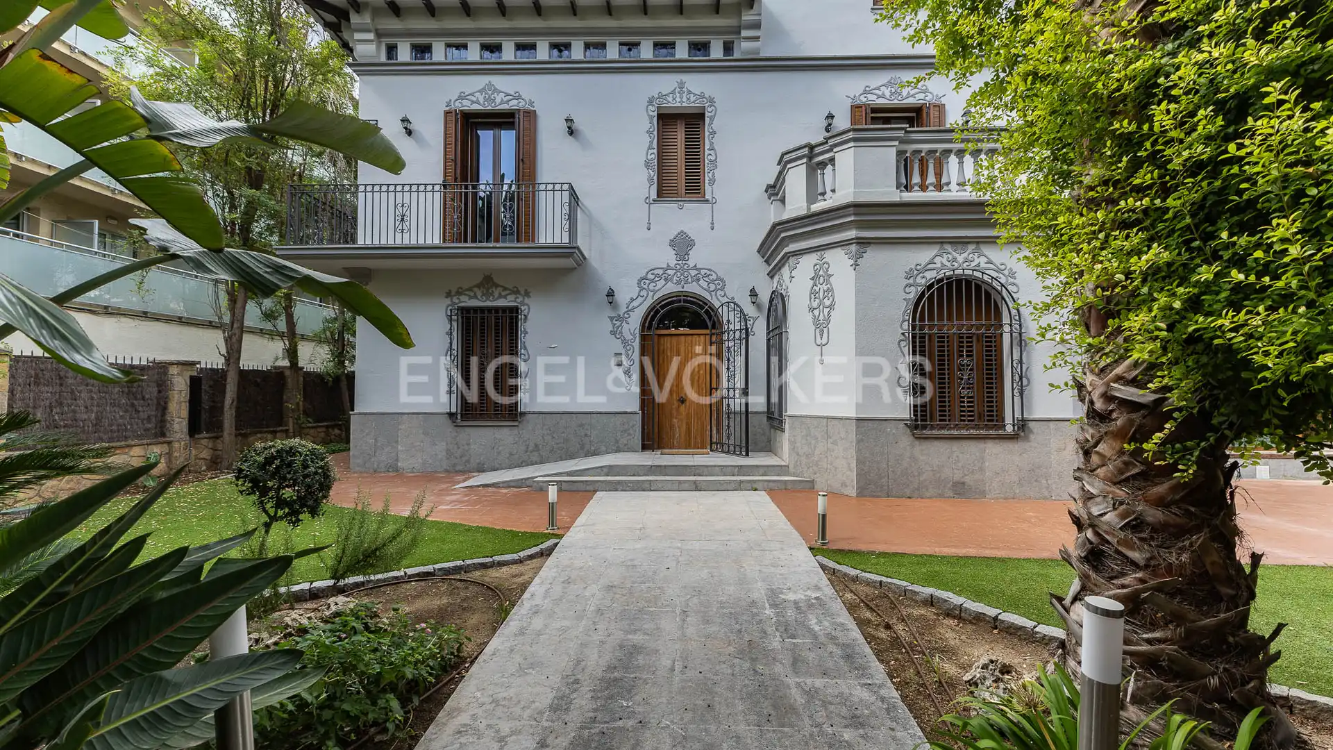 Vista exterior de Casa o xalet en venda en Calafell amb Aire condicionat, Calefacció i Jardí privat