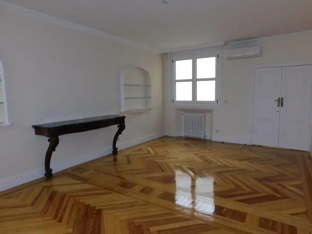 Penthouse with lift to rent in Retiro, imagen 4