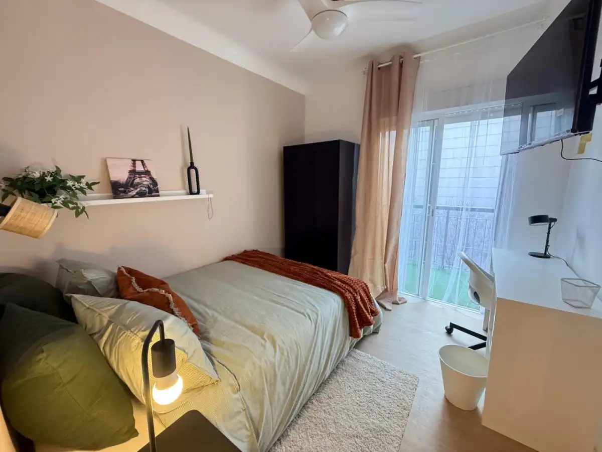 Habitación de Apartamento para compartir en Alicante / Alacant con Amueblado, Horno y Lavadora
