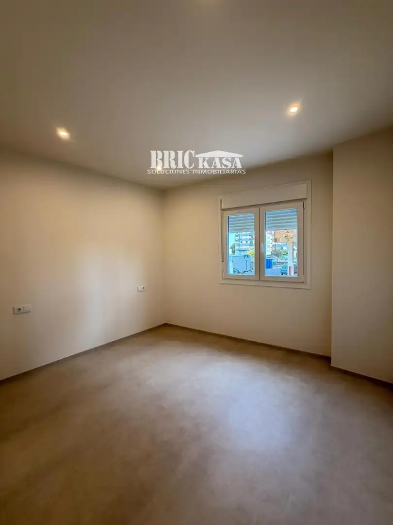 Bedroom of Flat for rent in Cáceres  with Air Conditioner, Heating and Terrace