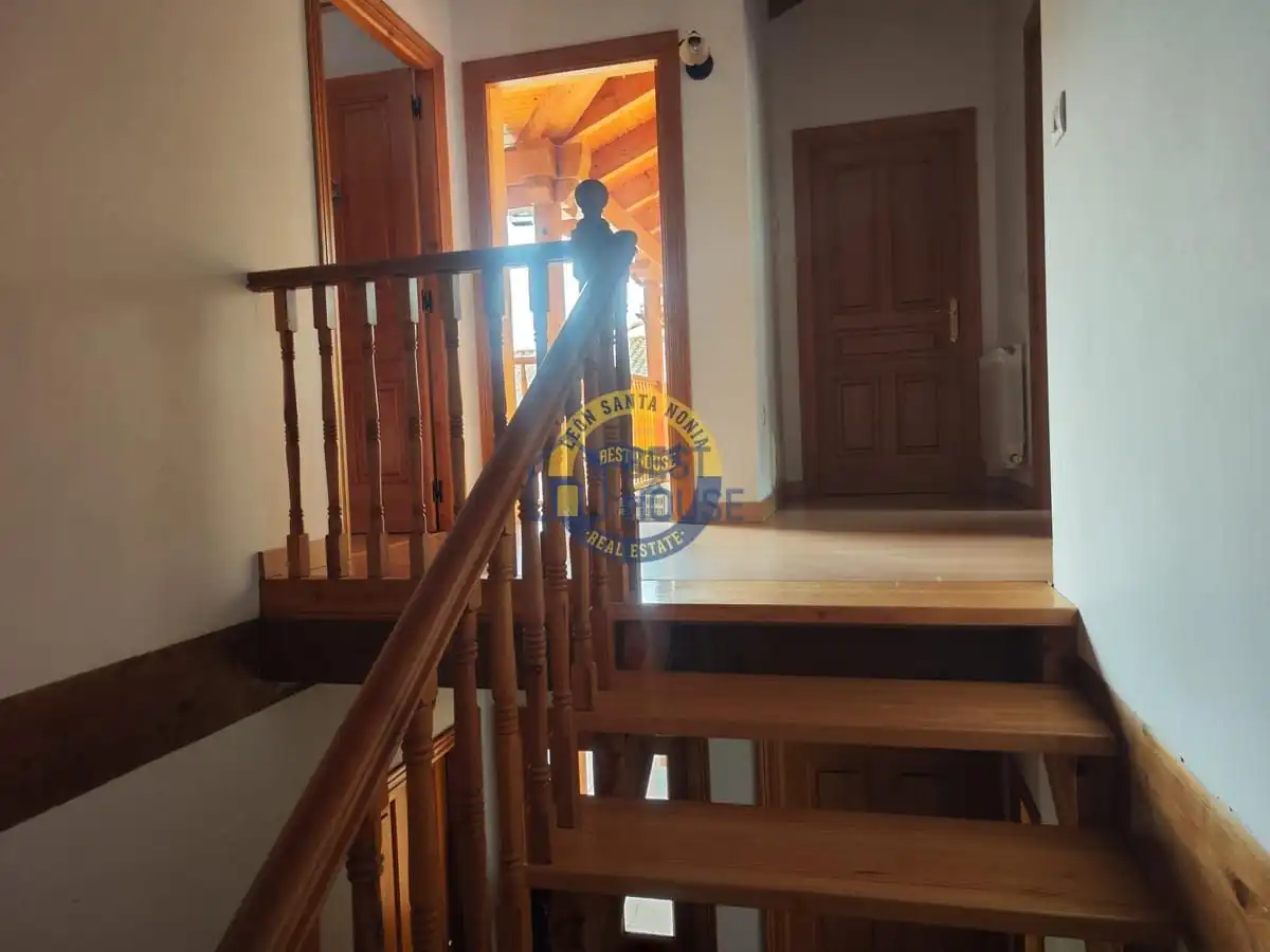 Casa o chalet en venta en Villaquilambre con Calefacción, Jardín privado y Parquet