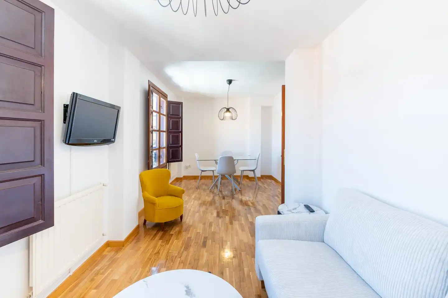 Wohnung zur Miete in Calle Fontán, Fontán