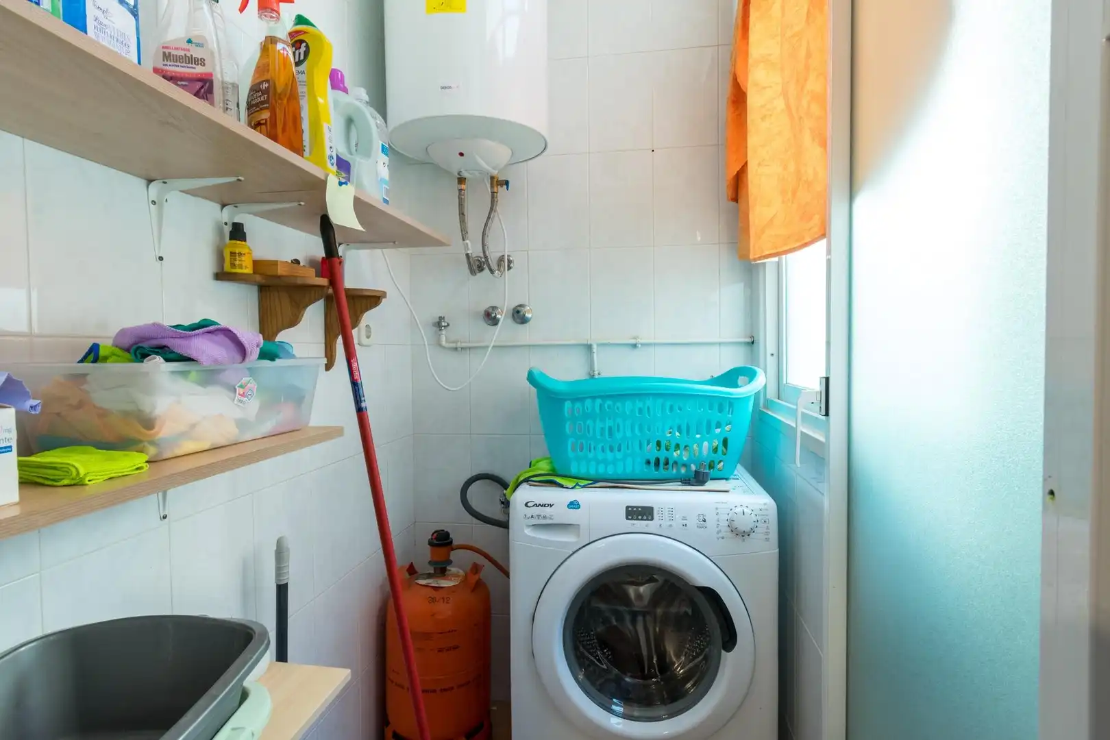 Cocina de Apartamento de alquiler en Los Montesinos con Aire acondicionado y Terraza