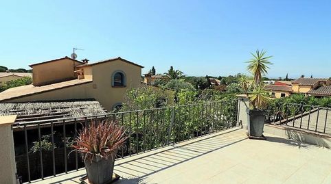 Villa totalmente renovada en la exclusiva zona de Peralada Golf, image 3