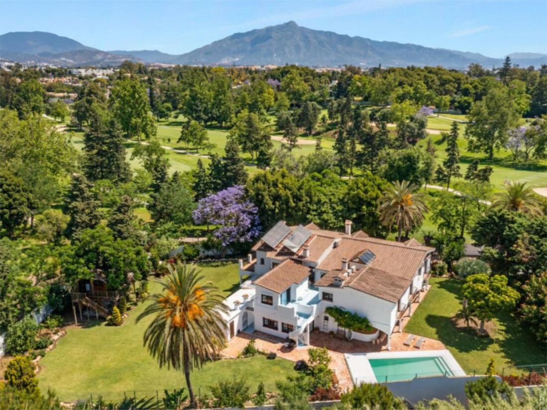 Vista exterior de Casa o chalet en venta en Marbella con Aire acondicionado, Calefacción y Jardín privado