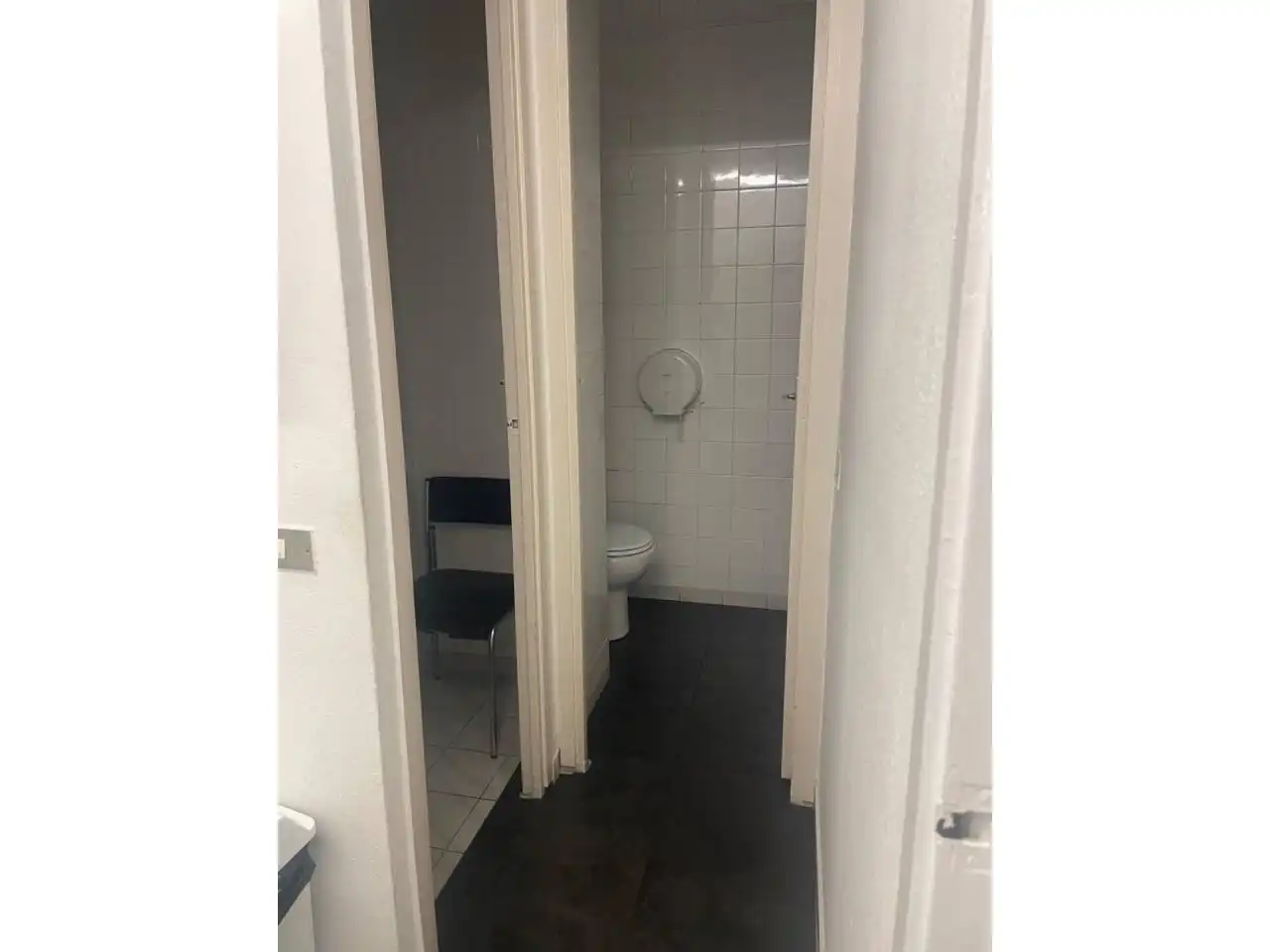 Baño de Nave industrial en venta en Montmeló