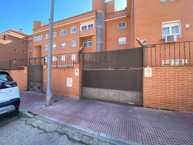 Garaje en Venta en Calle Río Turia en Rinconada