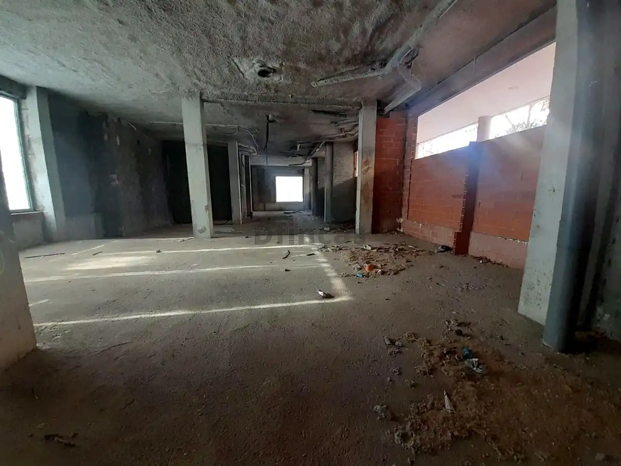 Local comercial en venda a De Luis Buñuel, imagen 6