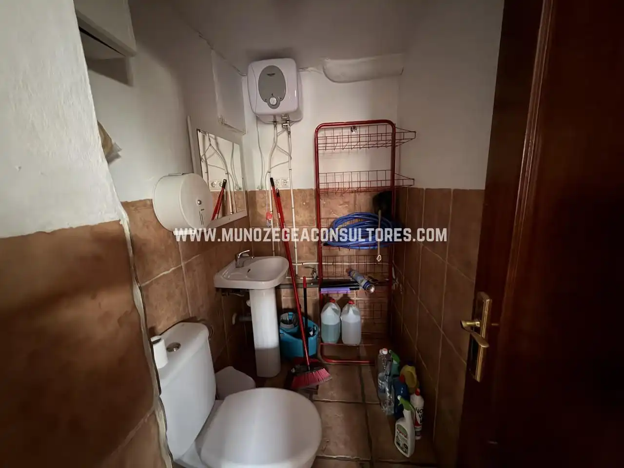 Bathroom of Commercial properties for sale in Lucena  with Air Conditioner