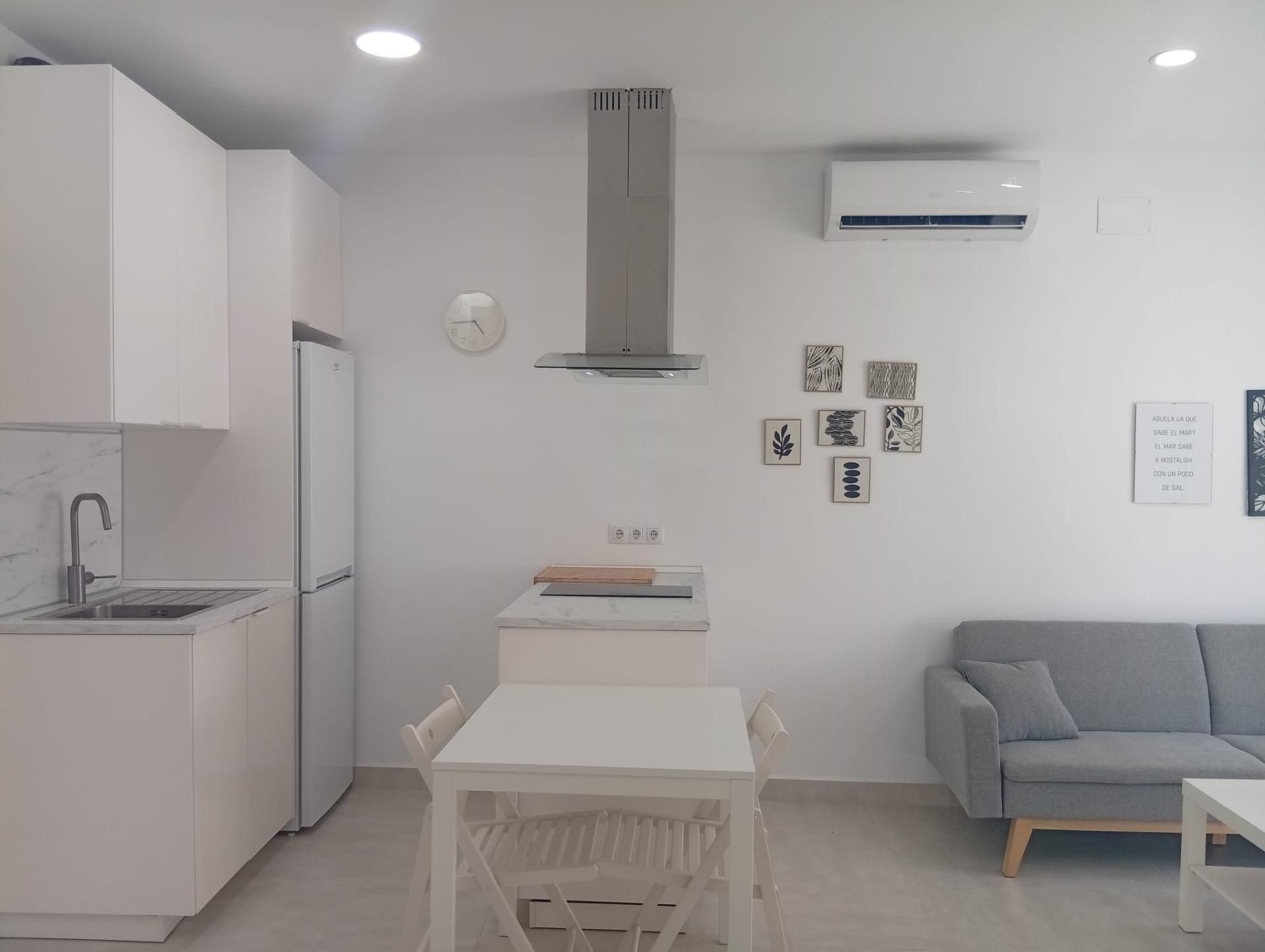 Cuina de Pis en venda en Chipiona amb Aire condicionat i Balcó