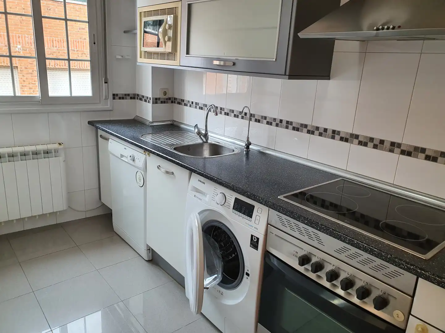 Cocina de Dúplex en venta en Madrid con Aire acondicionado, Calefacción y Parquet