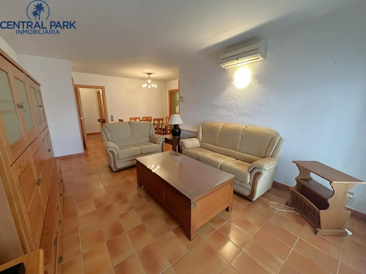 Sala de estar de Apartamento en venta en Salou con Aire acondicionado, Terraza y Amueblado