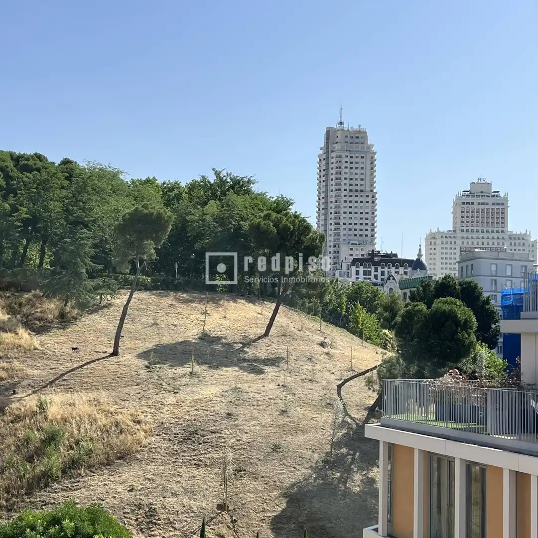 Flat for sale in Madrid  with Heating, Terrace and Furnished