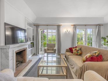 Casa a schiera con balcone in vendita a Selwo