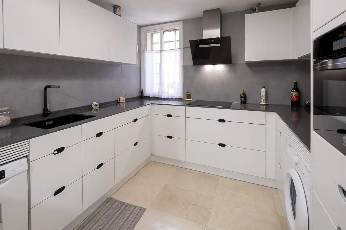 Kitchen of Flat for sale in Villaviciosa de Odón  with Air Conditioner, Terrace and Storage room