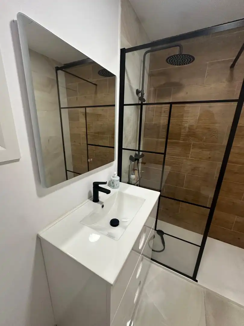 Bathroom of Detached homes for sale in Ourense Capital   with Heating, Private garden and Terrace