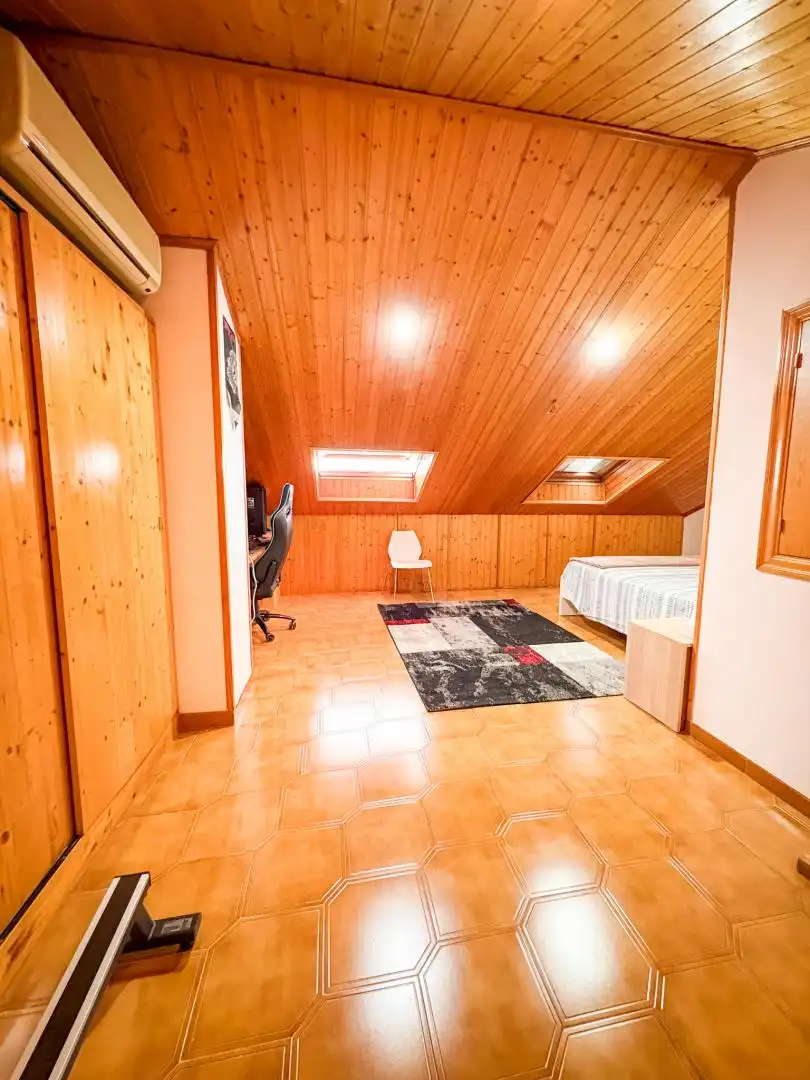 Habitación de Casa adosada en venta en Castellar del Vallès con Aire acondicionado, Calefacción y Terraza