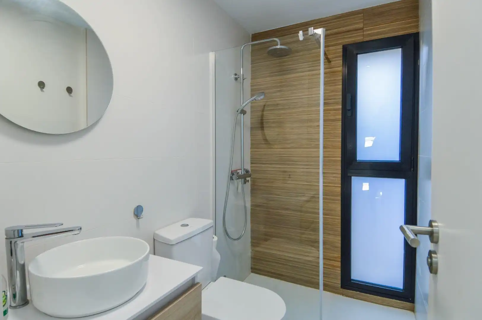 Bany de Apartament de lloguer en Mogán amb Aire condicionat, Jardí privat i Terrassa