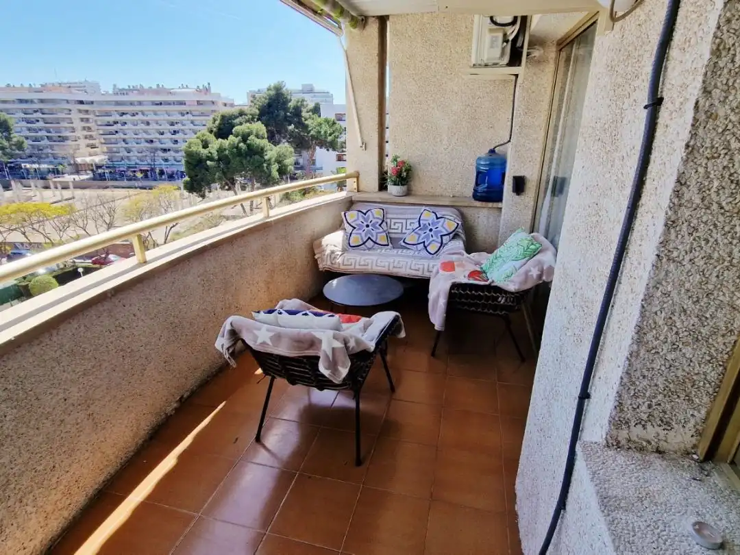 Pis amb piscina en venda a Carrer de Joanot Martorell 1, imagen 2