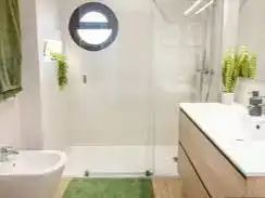 Bathroom of Flat for sale in Móstoles  with Air Conditioner and Balcony