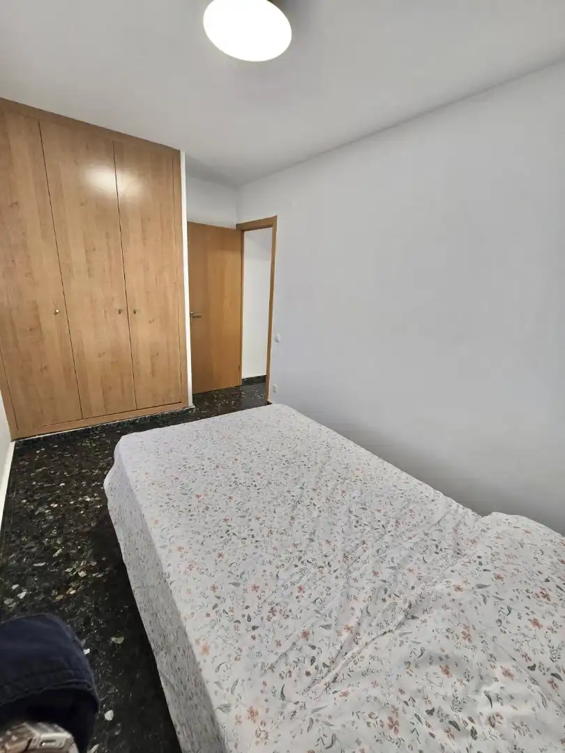 Habitación de Piso de alquiler en La Pobla de Farnals con Aire acondicionado, Amueblado y Horno