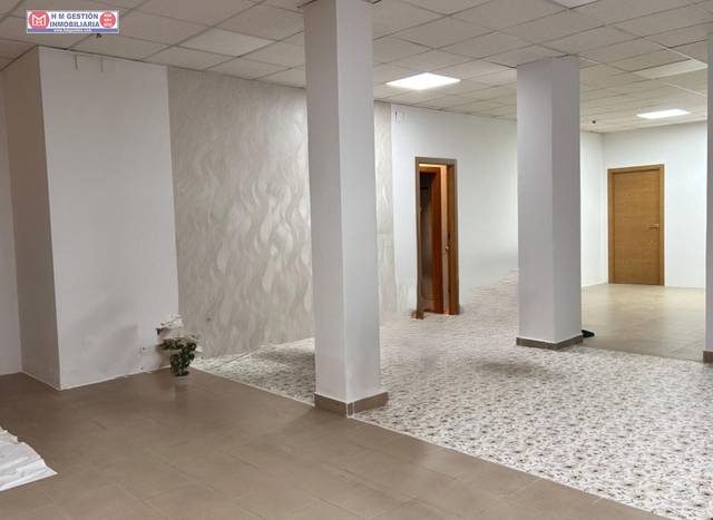 Local comercial en Alquiler en Alcázar de San Juan