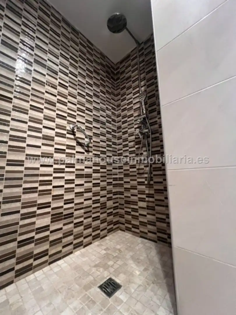 Baño de Piso en venta en  Palma de Mallorca con Aire acondicionado, Parquet y Terraza